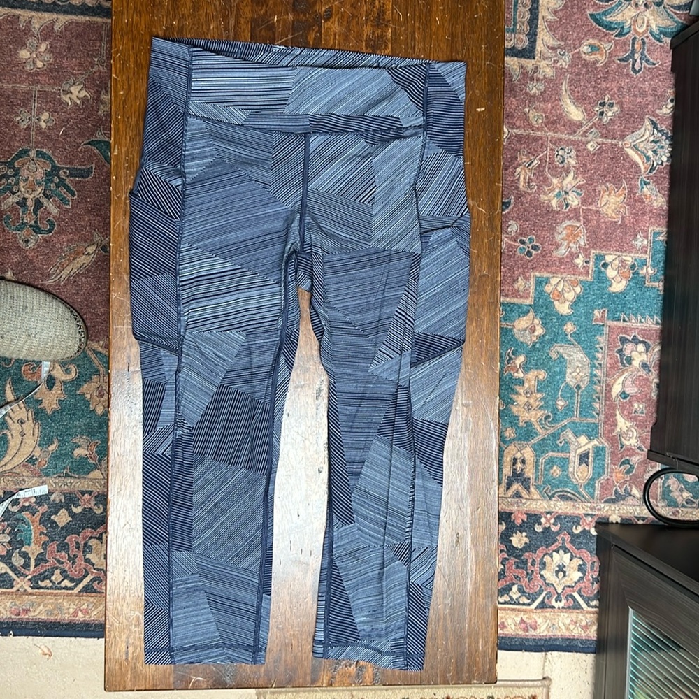 Lululemon capris